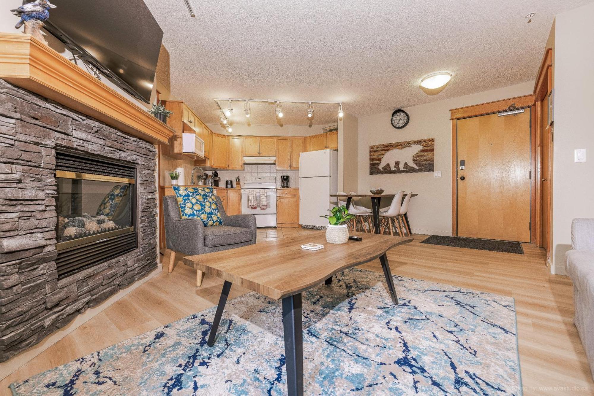 Lovely Mountain View 2 Bedroom Apartment